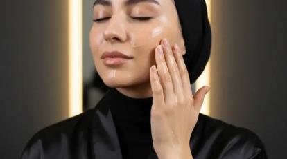 روش «شستشوی دو مرحله‌ای» (Double Cleansing) راز پوست کره‌ای‌ها + بهترین روغن پاک کننده صورت درمشهد
