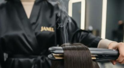 بوی سوختگی مو هنگام اتوکشی راز واکنش مایارد و راه نجات موهای شما!