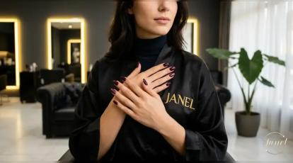 گرمای شگفت‌انگیز پاییز و زمستان؛ ترند دیزاین ناخن مخملی (Velvet Nails)