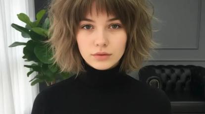 کوتاهی مو مدل «ولف کات» (Wolf Cut) استایلی جسورانه و ترند (اجرای مدل موی ولف کات در مشهد)