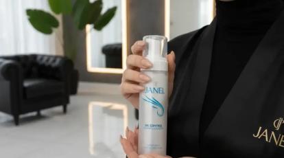 مراقبت جامع از پوست چرب و مستعد آکنه