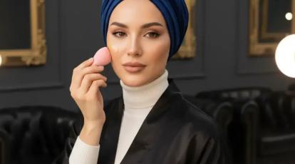 ترتیب صحیح آرایش: اول کرم‌پودر، کانسیلر یا کورکتر؟ | راز ماندگاری میکاپ در بهترین سالن مشهد