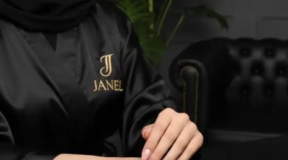 کاشت ناخن فرم «مربع نرم» (Squoval) راز دستان کشیده و مقاوم (مرکز اصلاح فرم ناخن در مشهد)