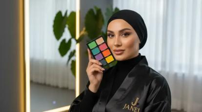 جادوی رنگ‌ها در میکاپ: راهنمای جامع استفاده از کورکتر برای مبتدیان | آموزش تخصصی سالن زیبایی جانل