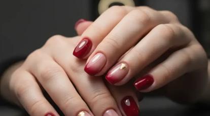 کاشت ناخن بیبی بومر یلدایی جدیدترین مدل ناخن بیبی بومر قرمز درمشهد