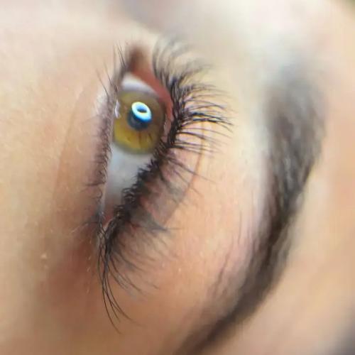 کاشت مژه کلاسیک کاشت مژه کلاسیک