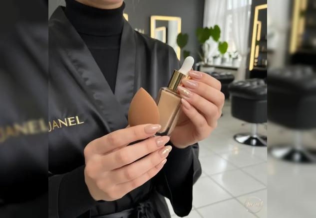 آموزش صفر تا صد خودآرایی برای مبتدی‌ها: چگونه در خانه مثل یک حرفه‌ای آرایش کنیم؟ (راهنمای گام به گام)