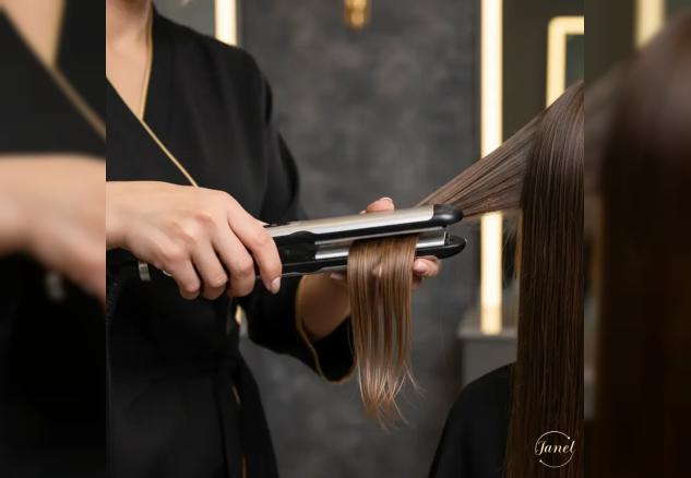 تفاوت اتوکشی در کراتین احیا با کراتین صافی؛ مرز باریک بین درمان و سوختن مو