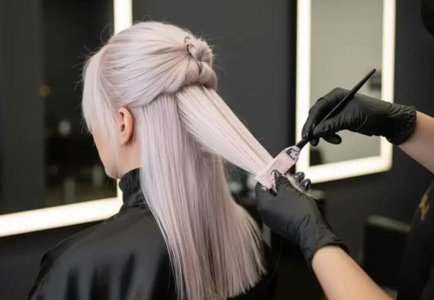 رؤیای موی صورتی یا بنفش را دارید؟ راز ماندگاری رنگ موی فانتزی اینجاست!